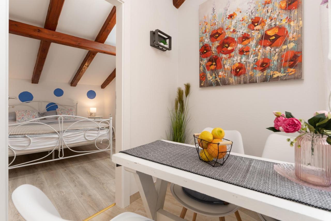 Relax In 2 Bedroom App In Old Town W/Ac And Wifi Rovinj Buitenkant foto